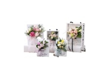 Wholesale Creative Waterproof Flower Paper Bag Bouquet Handbag With Pvc Transparent Window1