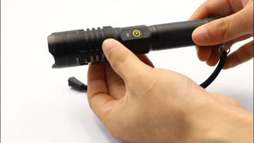 XHP50 LED Flashlight and Battery 3000 Lumens Super Brighter IPX4 Waterproof Torch Light P50 flashlight Lamp1