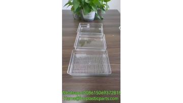 Plastic tray