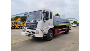 Factory Direct Dongfeng 4X2 13.32cbm Green Sprinkler Truck Wtih Electronic Spray Gun1