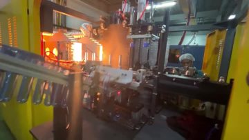 PET Bottle blow molding machine
