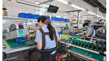 CO2 Laser Power Supply Assembly and Packing Preparation