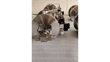 Pneumatic needle type globe valve