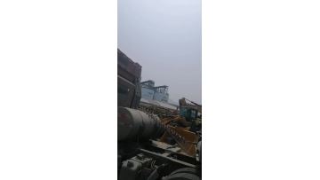 Pile driver at port