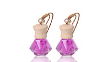 New Design Wholesale Customized Liquid Bottle Hanging Air Freshener Car Perfume1