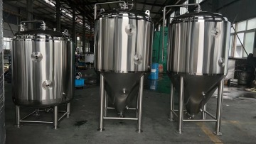 fermentation tanks and brite tanks