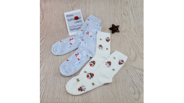 feather yarn  cosy socks 