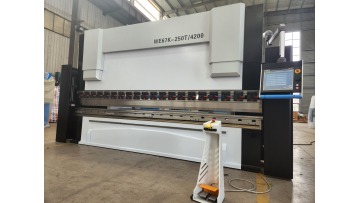 Intelligent Bending Center Machine
