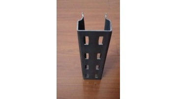 Shelf column equipment