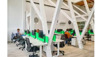 Feedback from Customers in Malta on Standing Desk Solutions