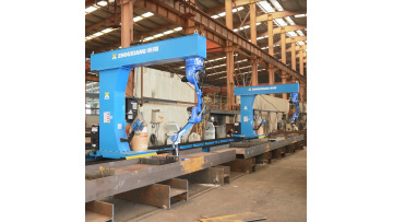 240913cantilever welding robot