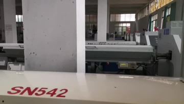 Automatic bar feeder