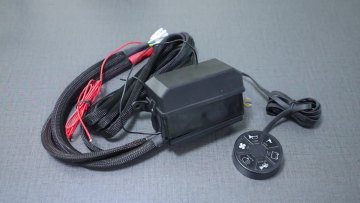 Auto Electronics 12V/24V DC 6 Gang LED Switch Panel Slim Touch Control Panel Box Switches Relays for Car Marine Boat Truck Rv1