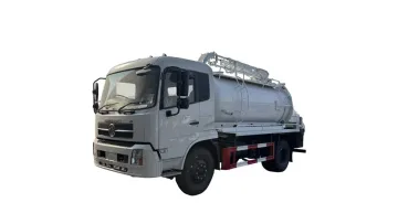 New Dongfeng 4X2 Sewage Suction Truck for Residential Sewer Drainage Work1