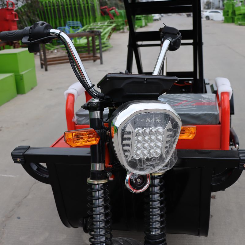 Flat transport vehicle