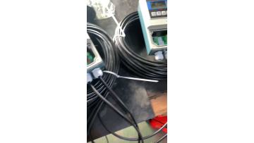 Split type electromagnetic flowmeter