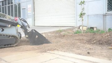 Screening bucket operation