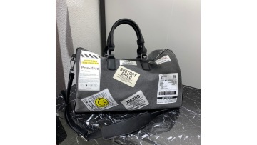 travel duffel bag