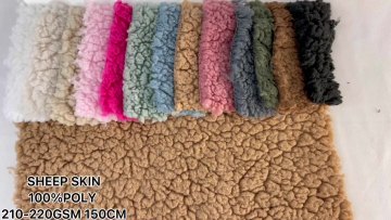 high quality 100% polyester fleece flannel breathable plush fabric super soft for garment1