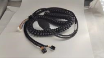 Automotive cable connectors