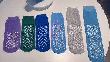 Non Slip Hospital Tube Socks cotton custom design logo non skid socks anti slip unisex socks1