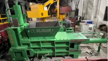 Three Ram High Speed Baler