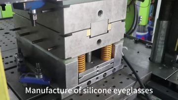 Manufacture of silicone eyeglasses