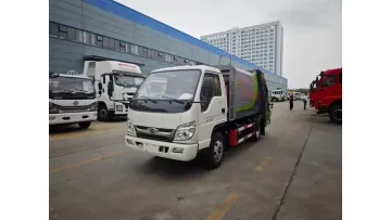 New Arrival Foton 4X2 5cbm Hydraulic Garbage Compactor Truck1