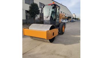Articulated double drum vibratory roller