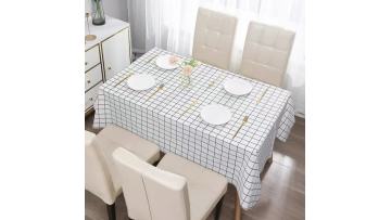 Multiple colors of tablecloths are available for selection