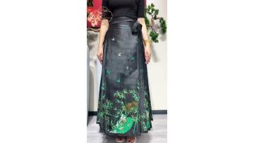 Horse-face Skirt