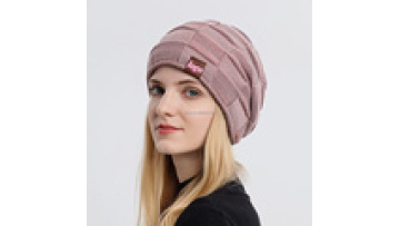 Wholesale Acrylic Plaid Jacquard Knit Beanie1