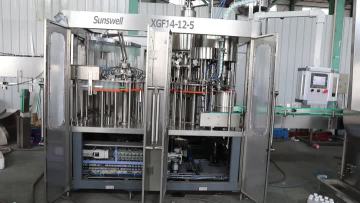 5000bph 250ml SquareRectangular PP bottle hot filling juice rinsing filling capping triblock