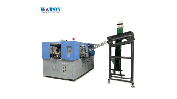 plastic bottle molding machine