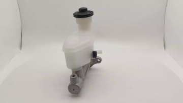 Automotive Parts 47201-42080 Brake Master Cylinder FOR TOYOTA1