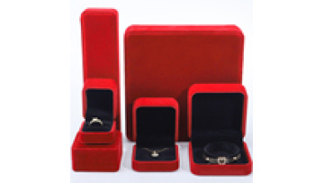 Hanhong custom wholesale necklace stud earrings bracelet jewelry packaging box dark red velvet ring jewelry box1