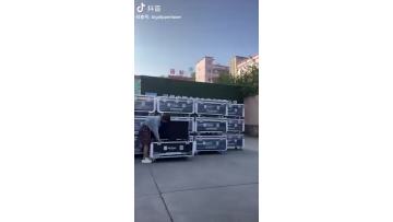 whole container of waterproof lamp is shipped ING