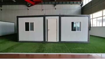 Jinming's new expandable container house features a kitchen and bathroom, at a low price.
