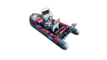5 Metre Centre Console Aluminum Boat with Deep V Hull and Inflatable Design1