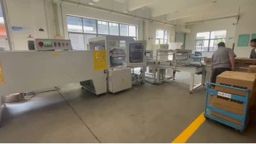 Fully auto in-line sleeve sealer + Shrink tunnel