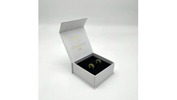 Custom white magnetic jewelry box