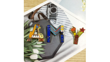 Custom metal pins creative cute cartoon pins hard enamel badges lapel pins wholesale clothing badge Brooches1
