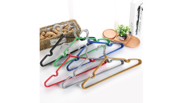 Dipped plastic anti slip hanger metal