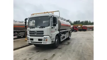 Premium Quality Dongfeng 4X2 20cbm Oil Tanker Truck1