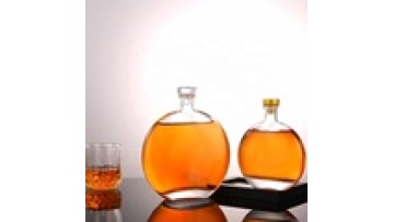 Wholesale 500ml 250ml 100ml Flat Round Diffuser Glass Bottle with Thick Bottom with Cork Reed Diffuser Bottles1