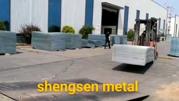 Galvanized Welded Wire Mesh Fence Panel1