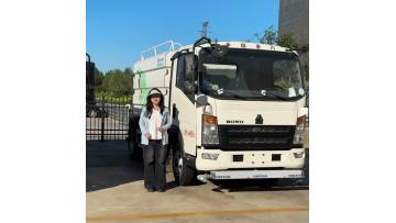 New energy vehicle washing and sprinkling truck
