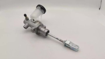 Clutch Master Cylinder OE 30610-2S404 30610-2S407 for Nissan CARAVAN Box E251