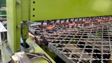 New Type Full Automatic Razor Barbed Wire Mesh Welding Machine for South Africa1