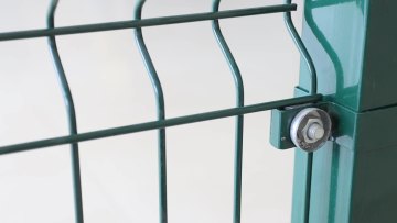Factory price PVC Coated Bending Fence Wire Mesh Panels1